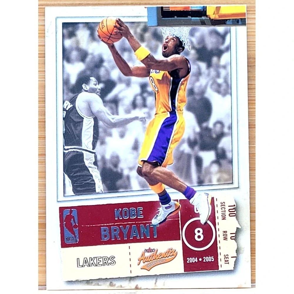 2004-05 FLEER AUTHENTIX KOBE BRYANT #17 LAKERS